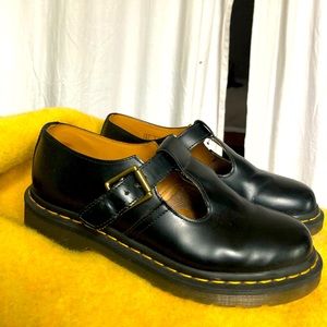 Dr.Martens women’s shoes